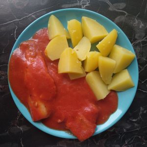bleskurychlá treska v rajčatové pasattě bez lepku bez mléka v kuchyni bez cz