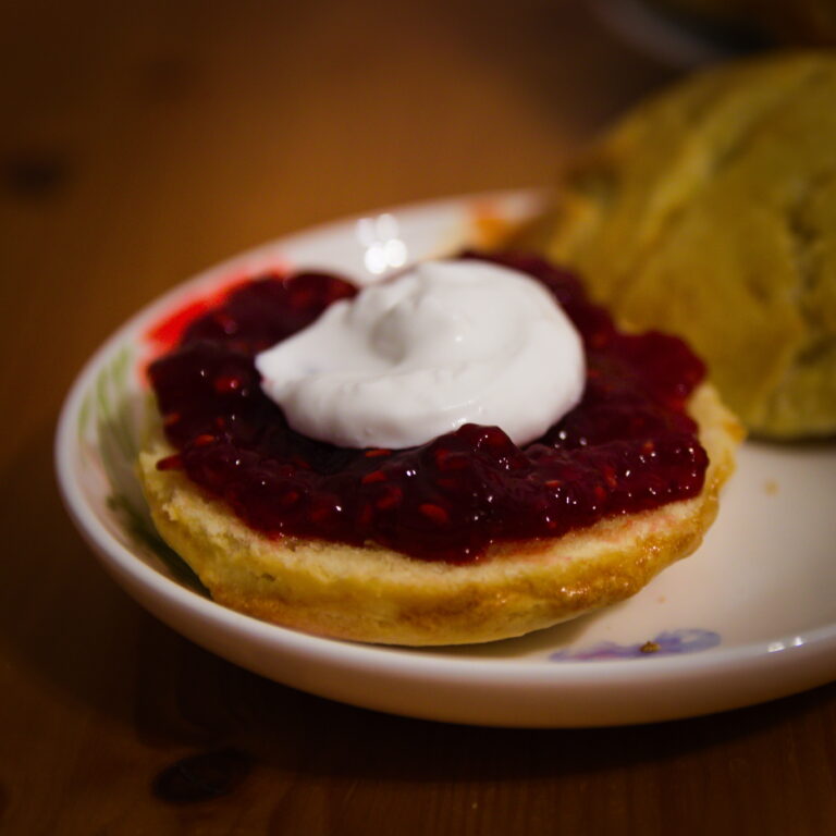 Skotsko scones cesta kolem světa bez lepku a mléka